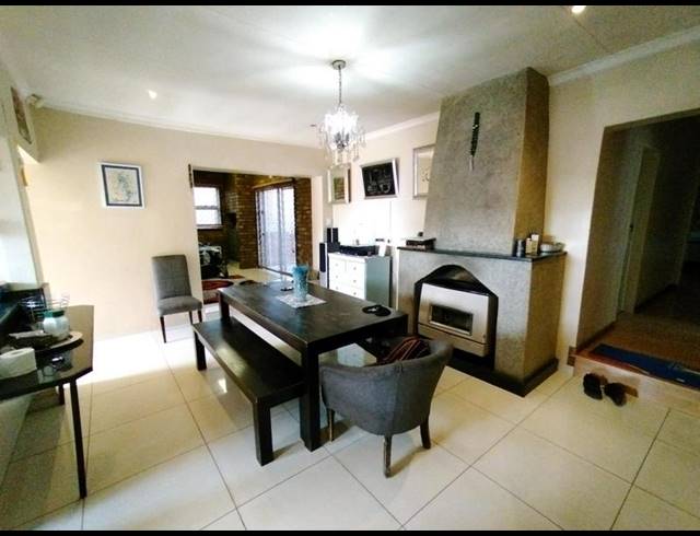 3 BEDROOM HOUSE FOR SALE IN LAUDIUM